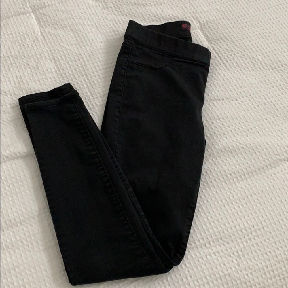 Black legging/ jeans